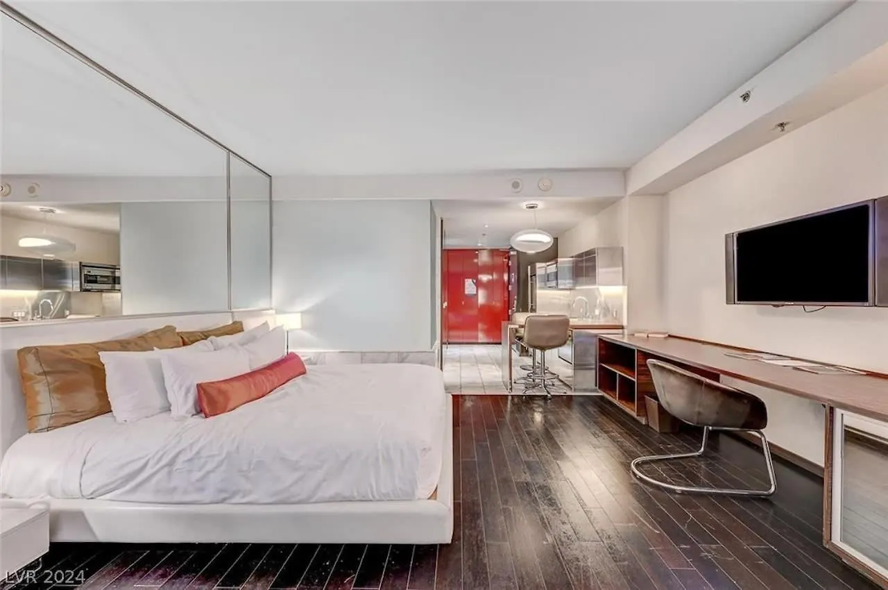 Charming High Floor Strip Views Palms Studio 30306 Las Vegas