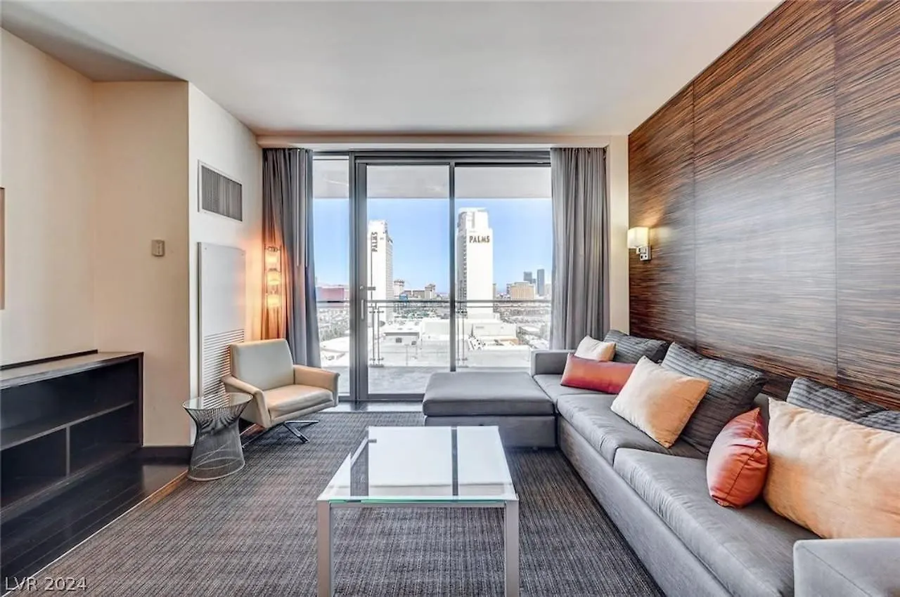 Charming High Floor Strip Views Palms Studio 30306 Las Vegas